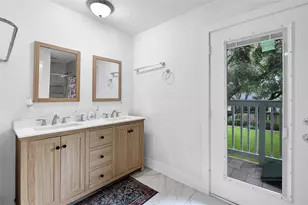 4713 Kinglet St, Houston, TX 77035 - Photo 26