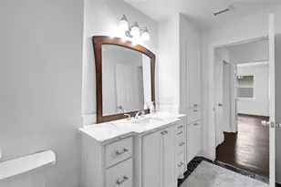 4713 Kinglet St, Houston, TX 77035 - Photo 14