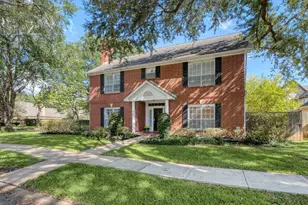3403 Driftwood Ct, Sugar Land, TX 77478 - Photo 4