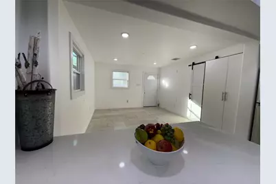 828 1/2 Allston Street #A, Houston, TX 77007 - Photo 4