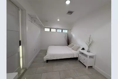 828 1/2 Allston Street #A, Houston, TX 77007 - Photo 6