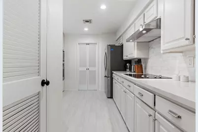 727 Bunker Hill Road #15, Houston, TX 77024 - Photo 12