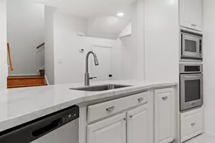 727 Bunker Hill Rd, Houston, TX 77024 - Photo 14