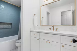 727 Bunker Hill Rd, Houston, TX 77024 - Photo 1