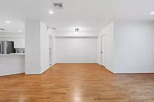 727 Bunker Hill Rd, Houston, TX 77024 - Photo 18