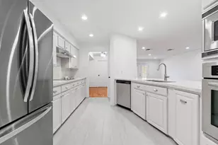 727 Bunker Hill Rd, Houston, TX 77024 - Photo 16