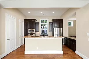 1652 Norfolk St, Houston, TX 77006 - Photo 16