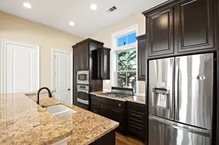 1652 Norfolk St, Houston, TX 77006 - Photo 20