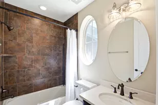1652 Norfolk St, Houston, TX 77006 - Photo 8