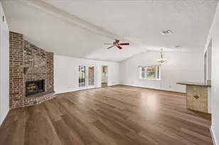 2903 Michael Wayne Rd, Rosharon, TX 77583 - Photo 12