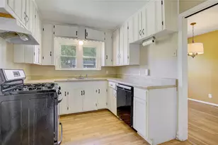 5806 Grape St, Houston, TX 77074 - Photo 8