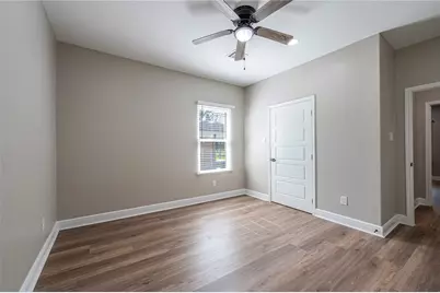 8133 Wetherby Lane, Houston, TX 77075 - Photo 14