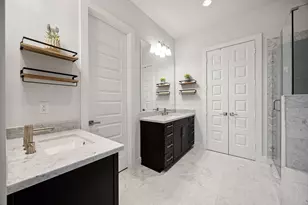 11008 Ave Malkenu Ave, Houston, TX 77043 - Photo 18