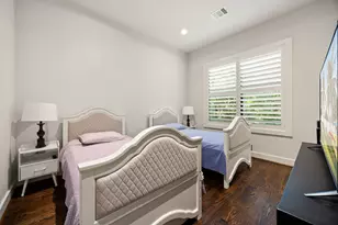 11008 Ave Malkenu Ave, Houston, TX 77043 - Photo 22