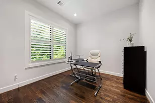 11008 Ave Malkenu Ave, Houston, TX 77043 - Photo 24