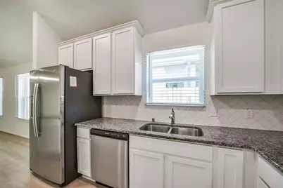 27106 Grey Fox Run, Magnolia, TX 77354 - Photo 12