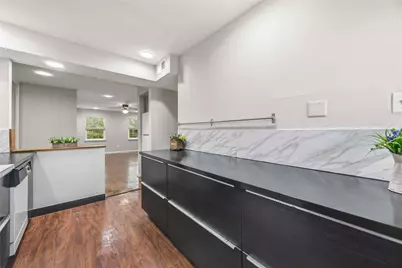 11607 Chimney Rock Road #C, Houston, TX 77035 - Photo 10