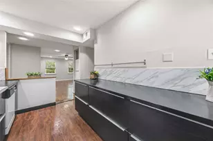 11607 Chimney Rock Rd, Houston, TX 77035 - Photo 10