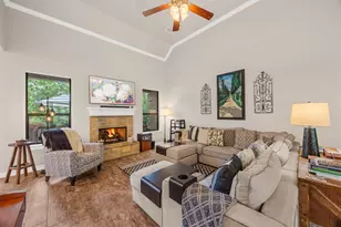 706 Overbrook Dr, Huntsville, TX 77340 - Photo 6
