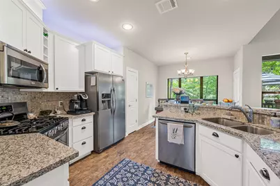 706 Overbrook Drive, Huntsville, TX 77340 - Photo 12