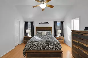 8227 Montego Bay Dr, Mont Belvieu, TX 77523 - Photo 6