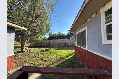 222 N 2nd Street, Wallis, TX 77485 - Photo 10