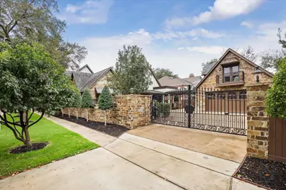 3202 University Boulevard, West University Place, TX 77005 - Photo 4