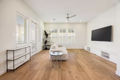 6302 Chelsea Falls Lane, Houston, TX 77008 - Photo 14