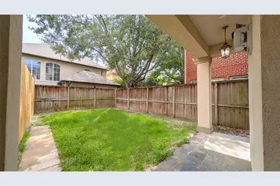 1307 Riverine Court, Houston, TX 77055 - Photo 44