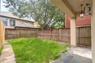 1307 Riverine Ct, Houston, TX 77055 - Photo 44