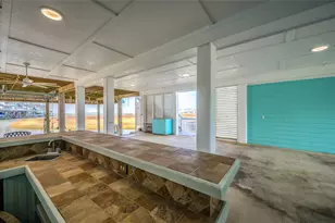 1018 Tiki Dr, Tiki Island, TX 77554 - Photo 24