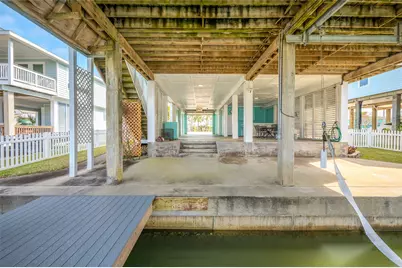 1018 Tiki Drive, Tiki Island, TX 77554 - Photo 48