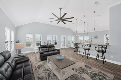 1018 Tiki Drive, Tiki Island, TX 77554 - Photo 18