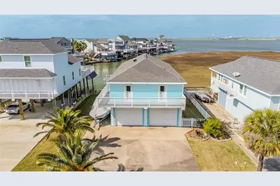 1018 Tiki Drive, Tiki Island, TX 77554 - Photo 2