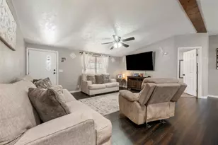 20220 Plaza Cir, Crosby, TX 77532 - Photo 14