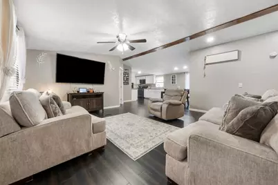 20220 Plaza Circle, Crosby, TX 77532 - Photo 6