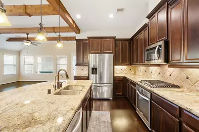 1411 Nacogdoches Valley Drive, League City, TX 77573 - Photo 4