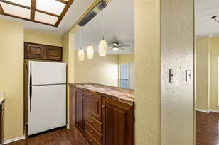 921 Marine Dr, Galveston, TX 77550 - Photo 12