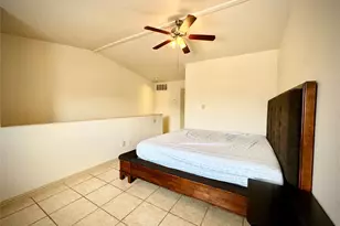2110 Wilcrest Dr, Houston, TX 77042 - Photo 10