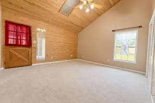 4902 Magnolia Ln, Old River Winfree, TX 77535 - Photo 8