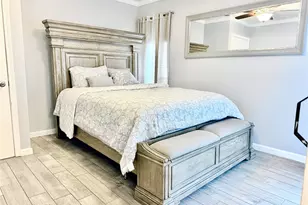 8821 Woodruff St, Houston, TX 77012 - Photo 6