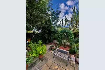 7302 Treewater Drive, Houston, TX 77072 - Photo 26