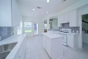 4823 Zachary Ln Ln, Sugar Land, TX 77479 - Photo 12