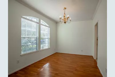 4823 Zachary Lane Lane, Sugar Land, TX 77479 - Photo 6