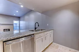 1920 Augusta Dr, Houston, TX 77057 - Photo 10