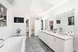 758 W 42nd St, Houston, TX 77018 - Photo 30