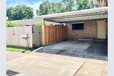 3918 Laura Leigh Drive, Friendswood, TX 77546 - Photo 32