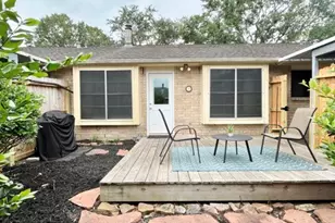 3918 Laura Leigh Dr, Friendswood, TX 77546 - Photo 26