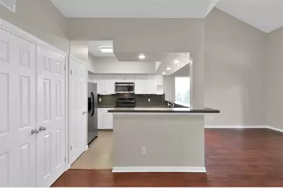 132 April Point Drive S, Conroe, TX 77356 - Photo 10