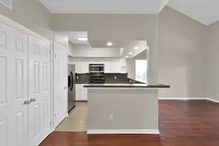 132 April Point Dr S, Conroe, TX 77356 - Photo 10